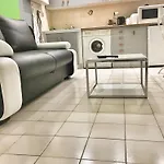 Nice Apartment Near The Eiffel Tower